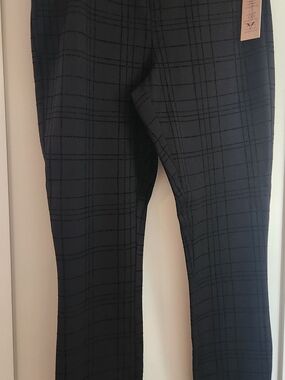 Nanette Lapore black on black plaid straight- leg pants, size M, NWT